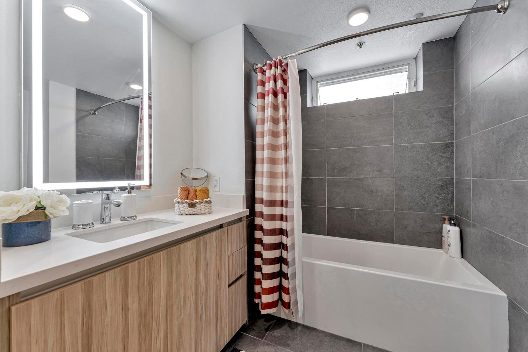 7 Large Down Town Santa Monica Apartment Los Angeles Bagian luar foto